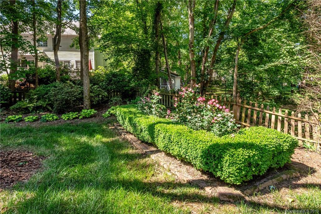 3528 Arklow Road Charlotte, NC 28269 - Photo 43 of 45 Gallery Image 43