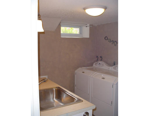 81 Albemarle Road Longmeadow, MA 01106 - Photo 13 of 16 a utility room with dryer and washer