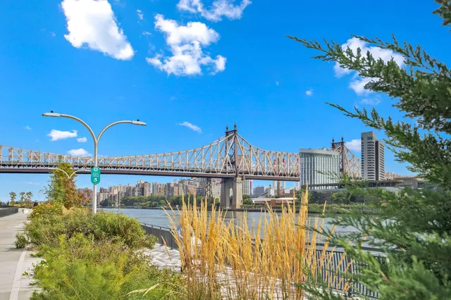 $855,000 | 45 Sutton Place South, Unit 2G | Sutton Place