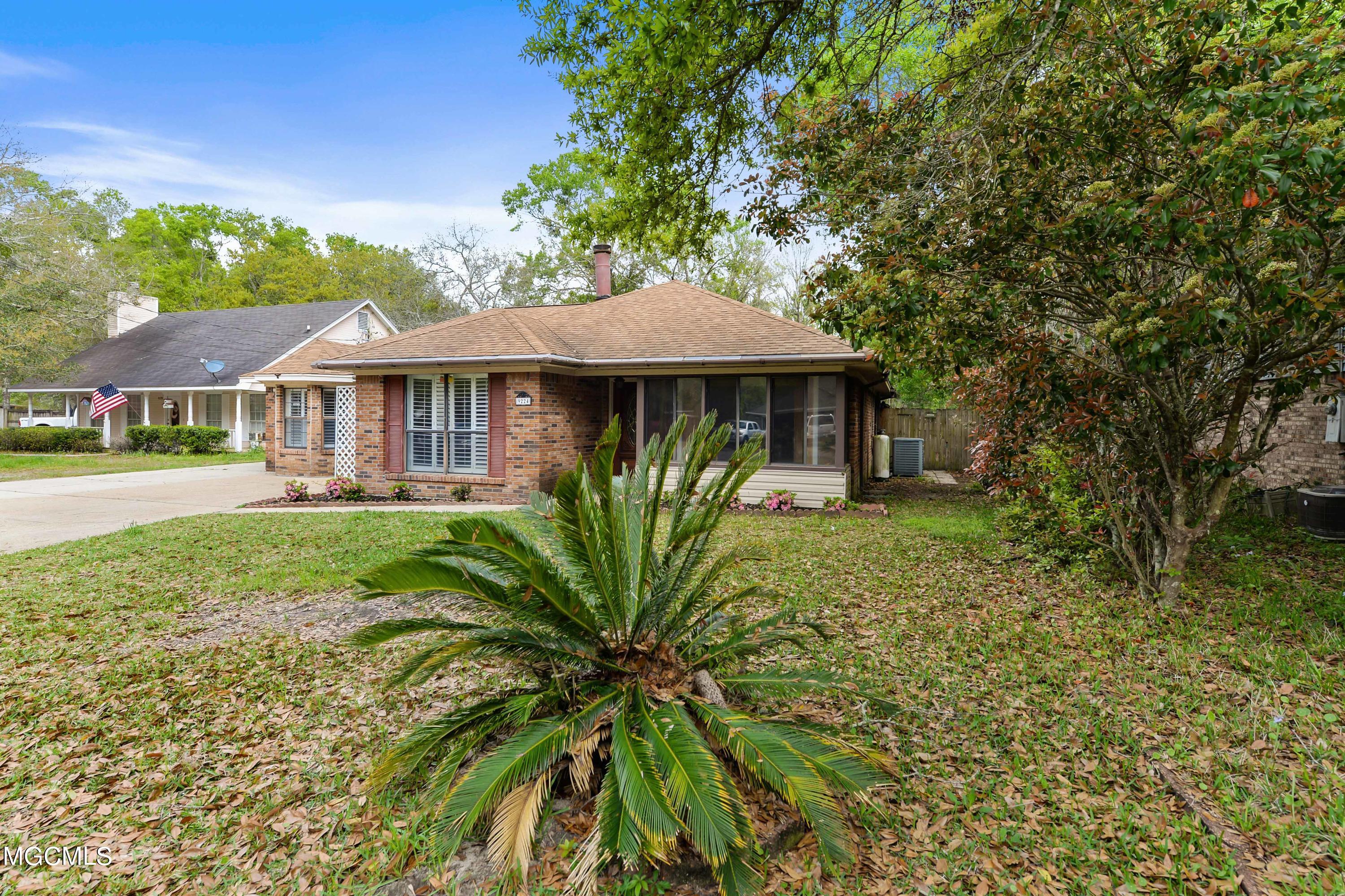 9224 Pointe Aux Chenes Road Ocean Springs, MS 39564 - Photo 2 of 28 002