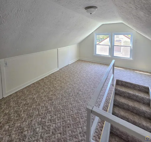 $169,900 | 829 Southwest Oakley Avenue, Topeka, KS 66606