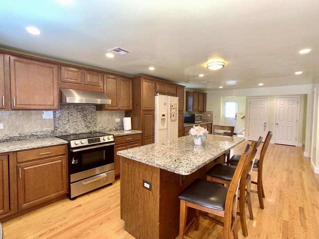 34 Edgemont Road Braintree, MA 02184 - Photo 5 of 21