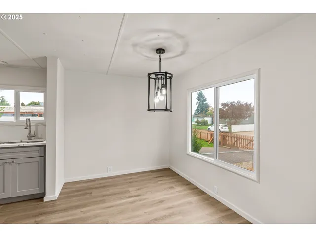 $225,000 | 34173 El Roble Avenue, Eugene, OR 97405