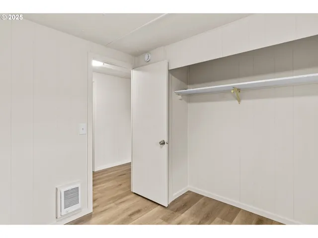 $225,000 | 34173 El Roble Avenue, Eugene, OR 97405