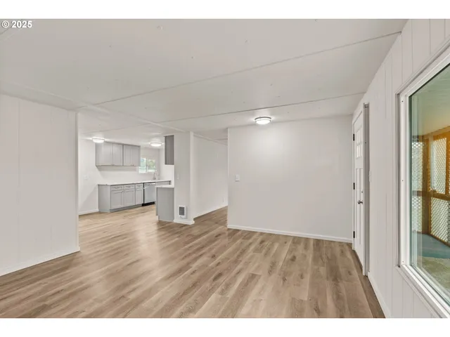 $225,000 | 34173 El Roble Avenue, Eugene, OR 97405