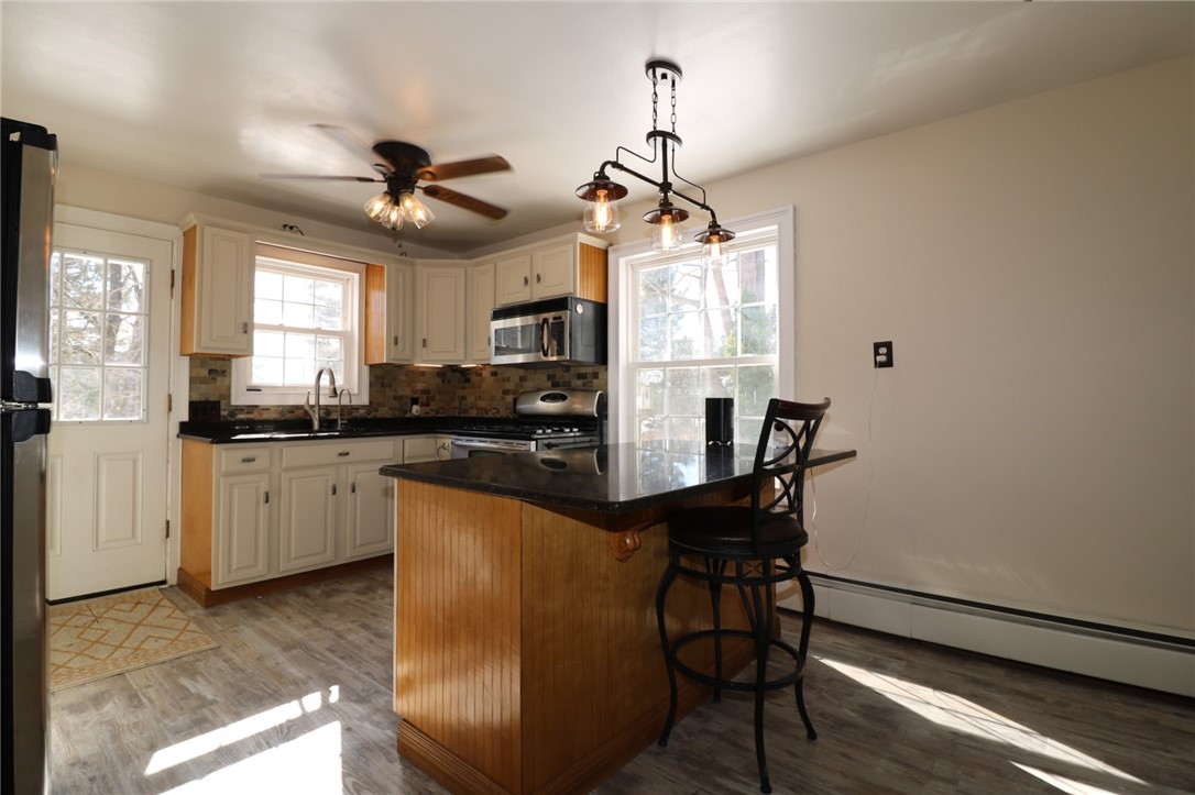 125 Inman Road Burrillville, RI 02830 - Photo 12 of 50 15' 4" x 9' 8"