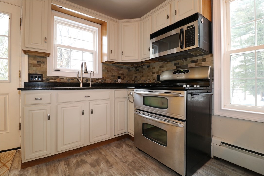 125 Inman Road Burrillville, RI 02830 - Photo 8 of 50 15' 4" x 9' 8"