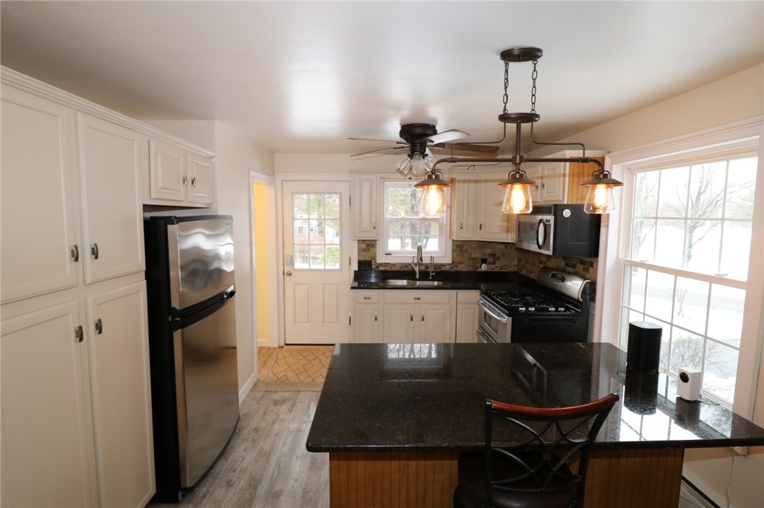 125 Inman Road Burrillville, RI 02830 - Photo 10 of 50 15' 4" x 9' 8"