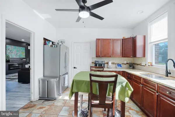 $300,000 | 403 West Broad Street, Paulsboro, NJ 08066