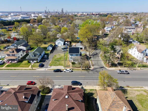 $300,000 | 403 West Broad Street, Paulsboro, NJ 08066