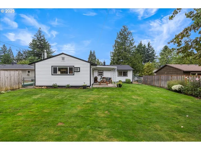 $415,000 | 2604 Southeast 176th Place, Portland, OR 97236