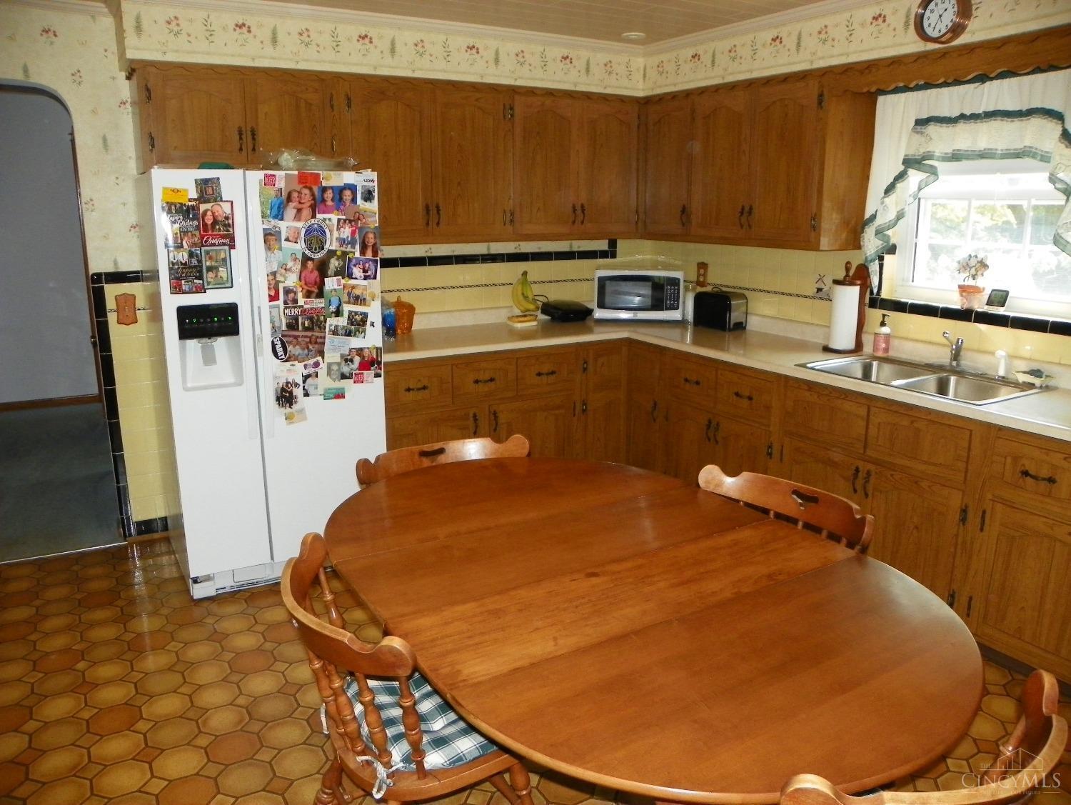 3761 Hanley Road Cincinnati, OH 45247 - Photo 6 of 42