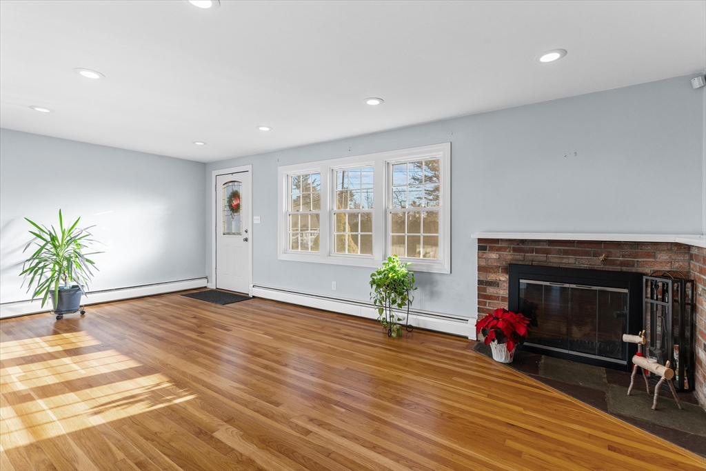 97 Georgia Road Tewksbury, MA 01876 - Photo 8 of 40 Gallery Image 8