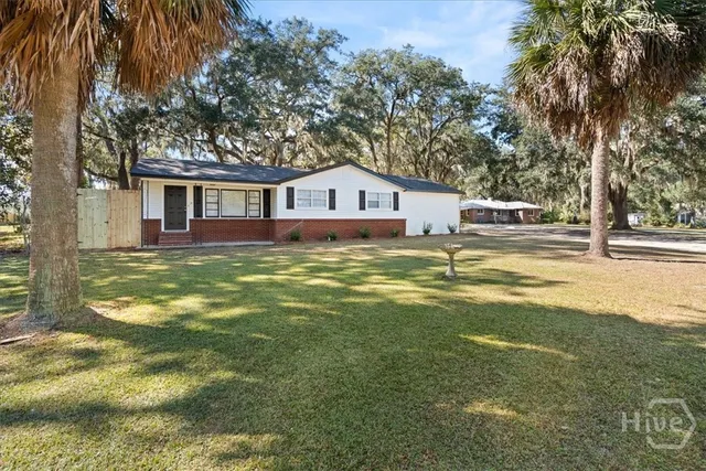 $285,000 | 35 Oak Hill Road, Richmond Hill, GA 31324