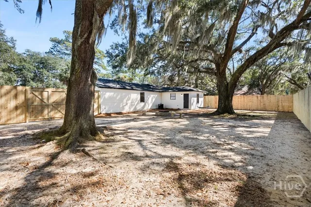 $285,000 | 35 Oak Hill Road, Richmond Hill, GA 31324