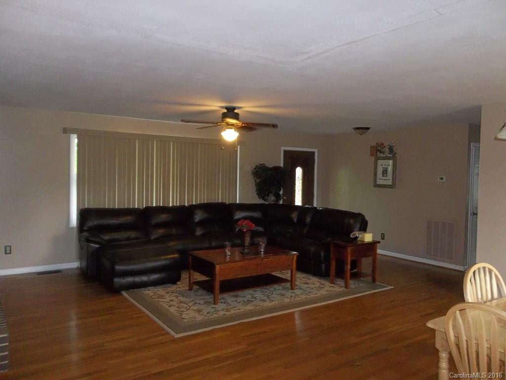 534 Perry Road Troutman, NC 28166 - Photo 2 of 23 Gallery Image 2