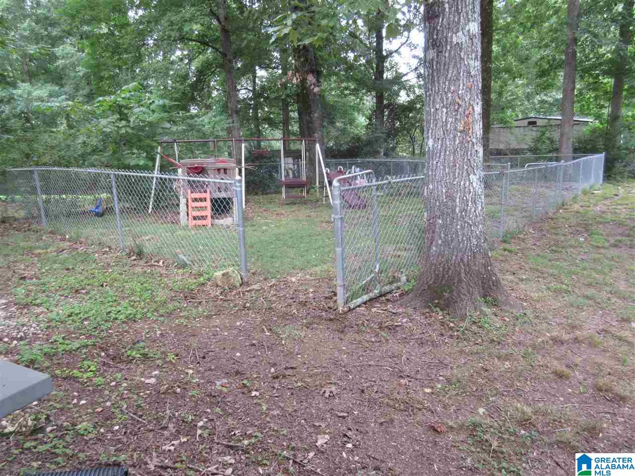 124 Hickory Street Alabaster, AL 35114 - Photo 11 of 27