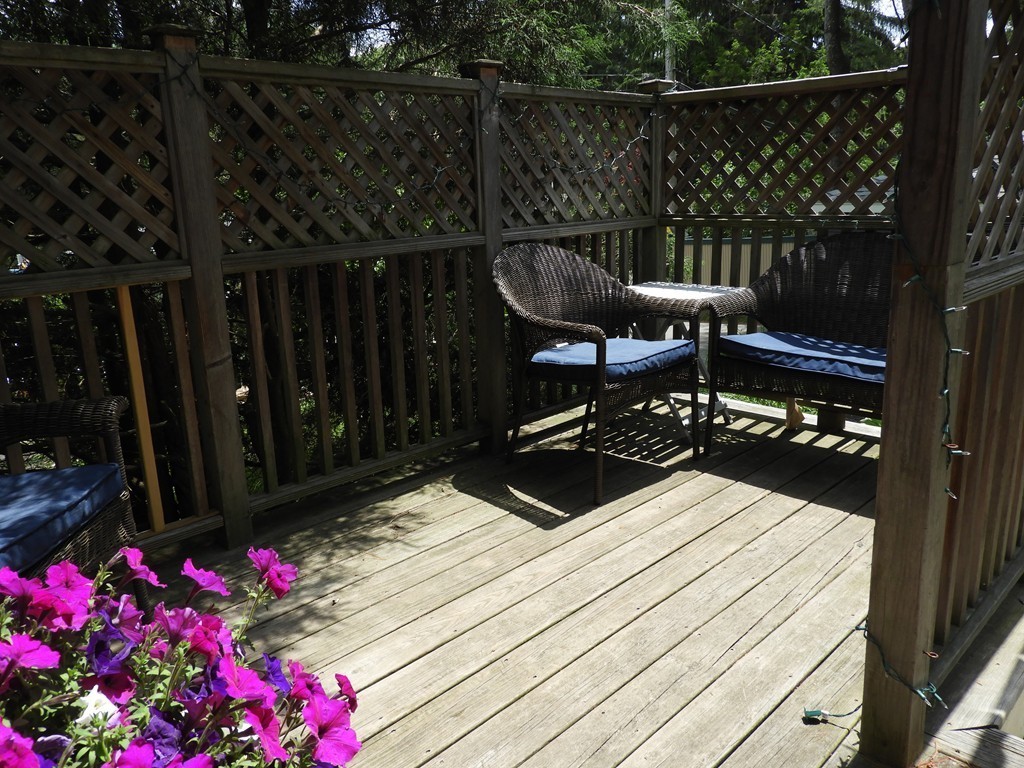 27 Fairfield Street Maynard, MA 01754 - Photo 5 of 29 Gallery Image 5