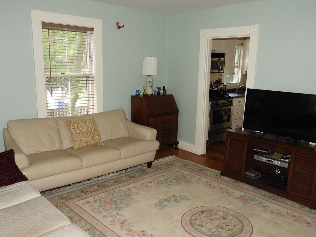 27 Fairfield Street Maynard, MA 01754 - Photo 8 of 29 Gallery Image 8