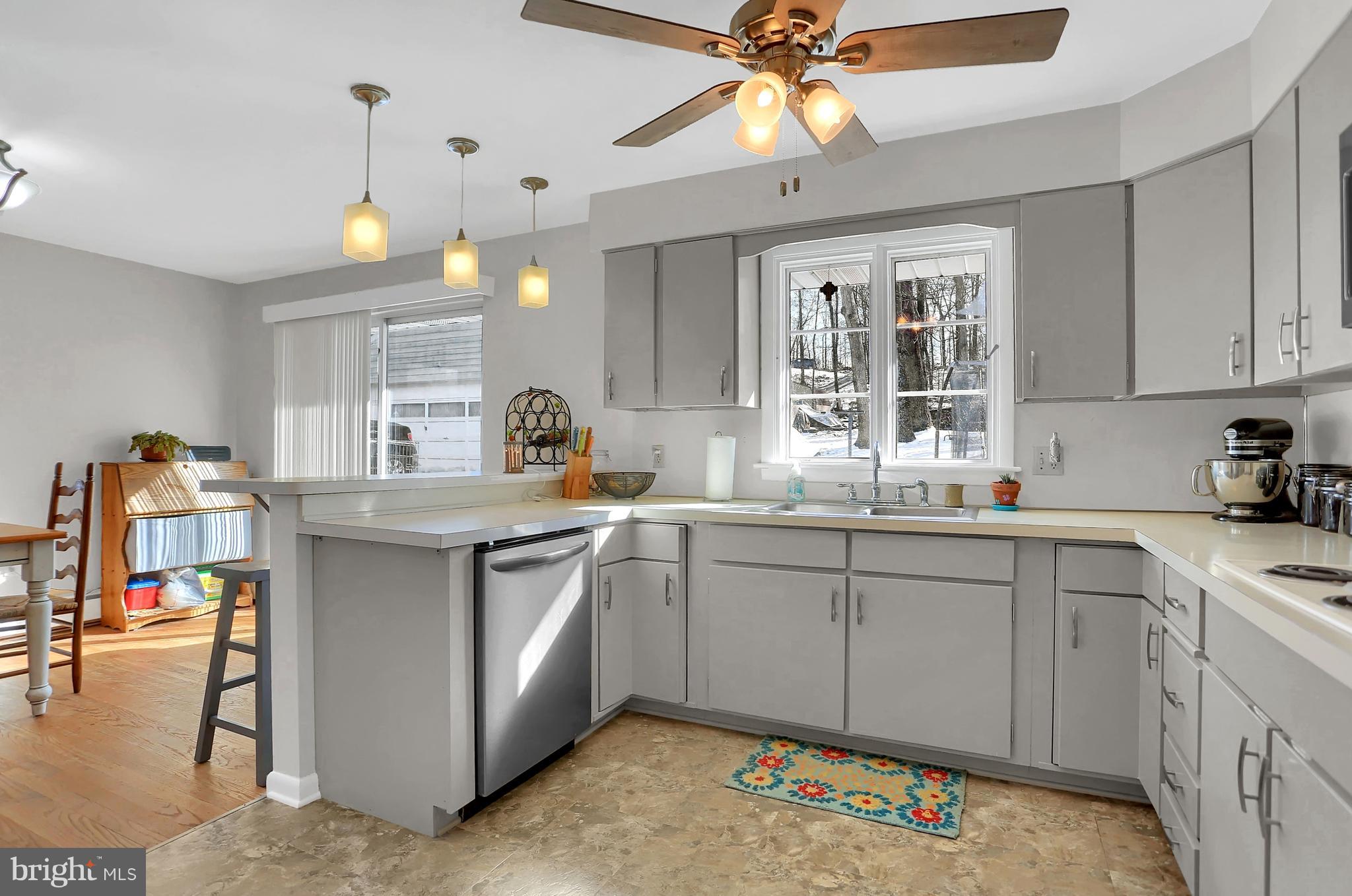 8312 Orchard Road Thomasville, PA 17364 - Photo 9 of 26 Gallery Image 9
