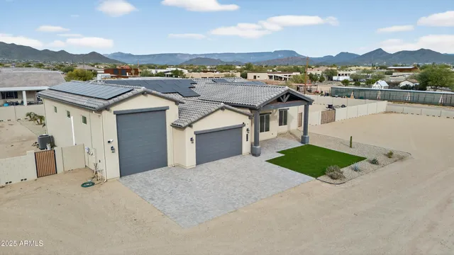 $1,100,000 | 2120 West Tanya Trail, Phoenix, AZ 85086
