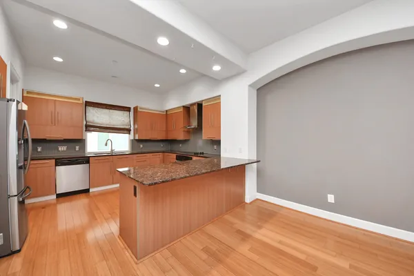$2,400 | 1403 Delano Street, Unit 6, Houston, TX 77003