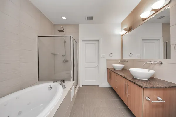 $2,400 | 1403 Delano Street, Unit 6, Houston, TX 77003