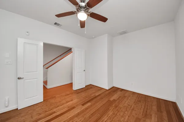 $2,400 | 1403 Delano Street, Unit 6, Houston, TX 77003