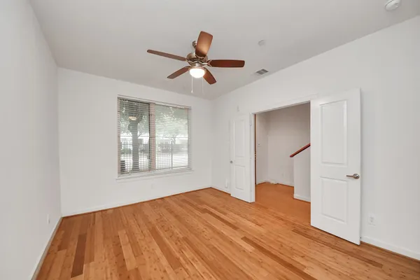 $2,400 | 1403 Delano Street, Unit 6, Houston, TX 77003