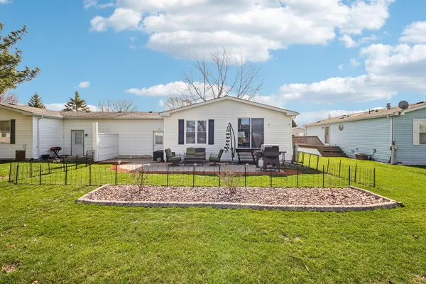 $110,000 | 242 Meadowlark Lane, Unit A, Sandwich, IL 60548