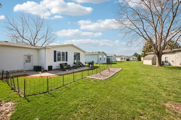 $110,000 | 242 Meadowlark Lane, Unit A, Sandwich, IL 60548