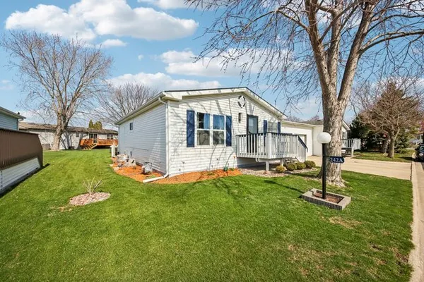 $110,000 | 242 Meadowlark Lane, Unit A, Sandwich, IL 60548