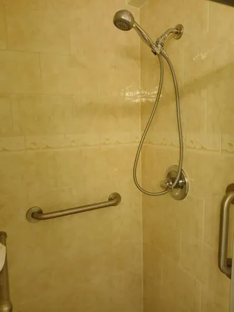 $1,900 | 92 Seville Drive, Delray Beach, FL 33446