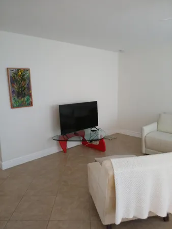 $1,900 | 92 Seville Drive, Delray Beach, FL 33446