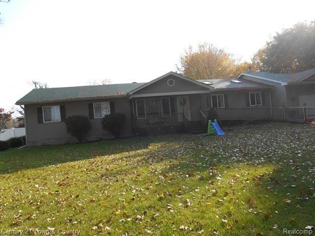 6737 Rickett Road Brighton, MI 48116 - Photo 23 of 23 WELCOME!.jpg