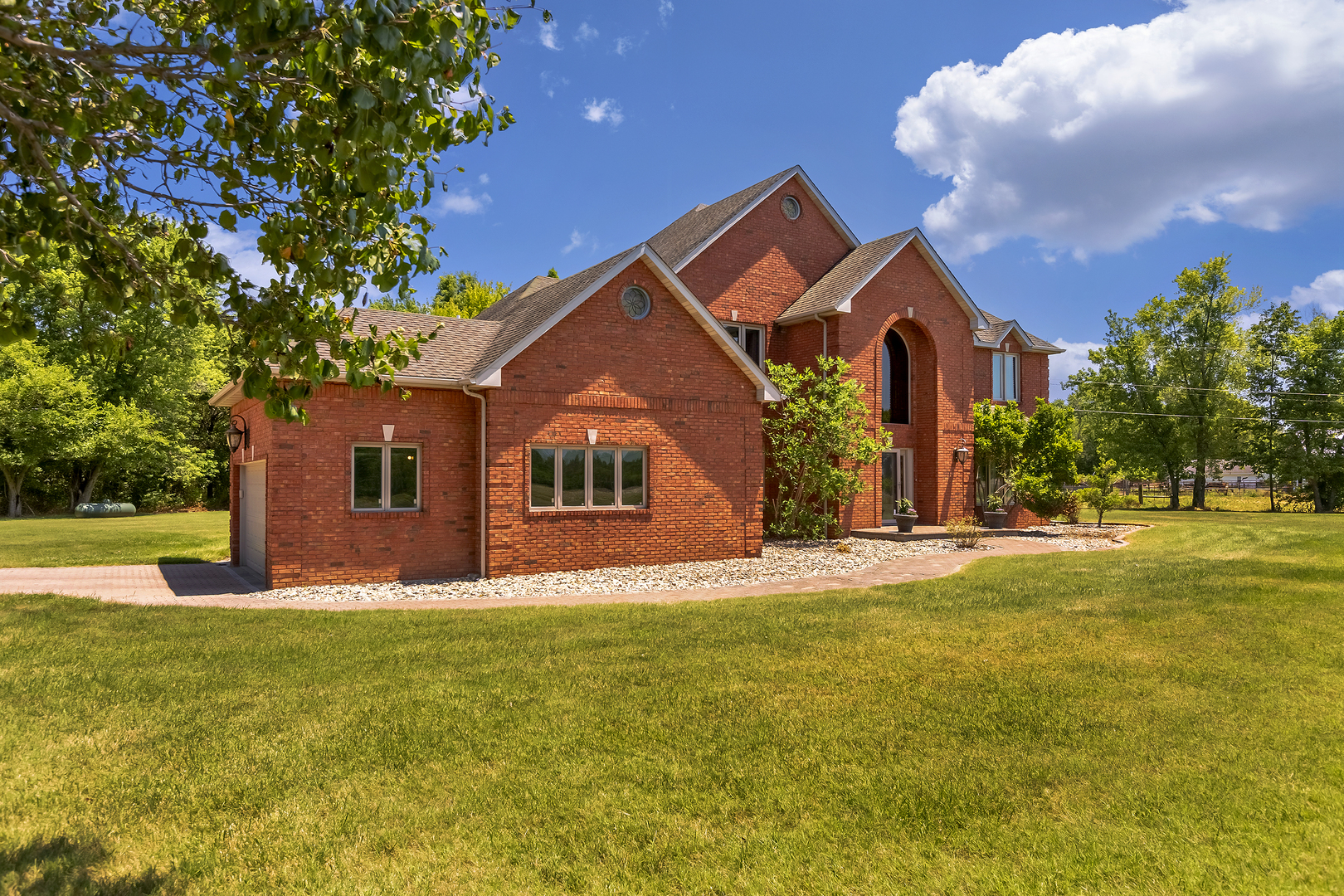 12863 Bowling Alley Road Benton, IL 62812 - Photo 3 of 53