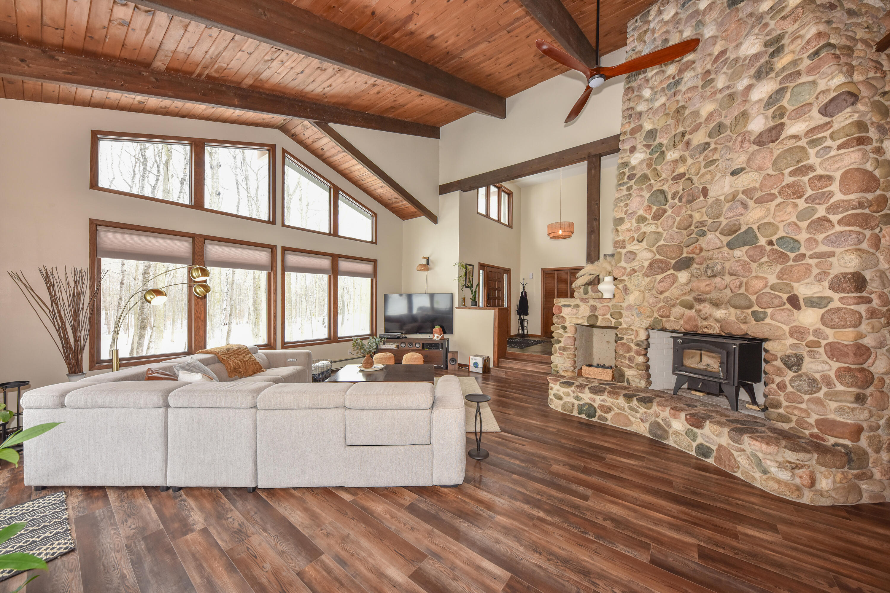 4380 County Rd Y Saukville, WI 53080 - Photo 10 of 38 EUP_7947-2