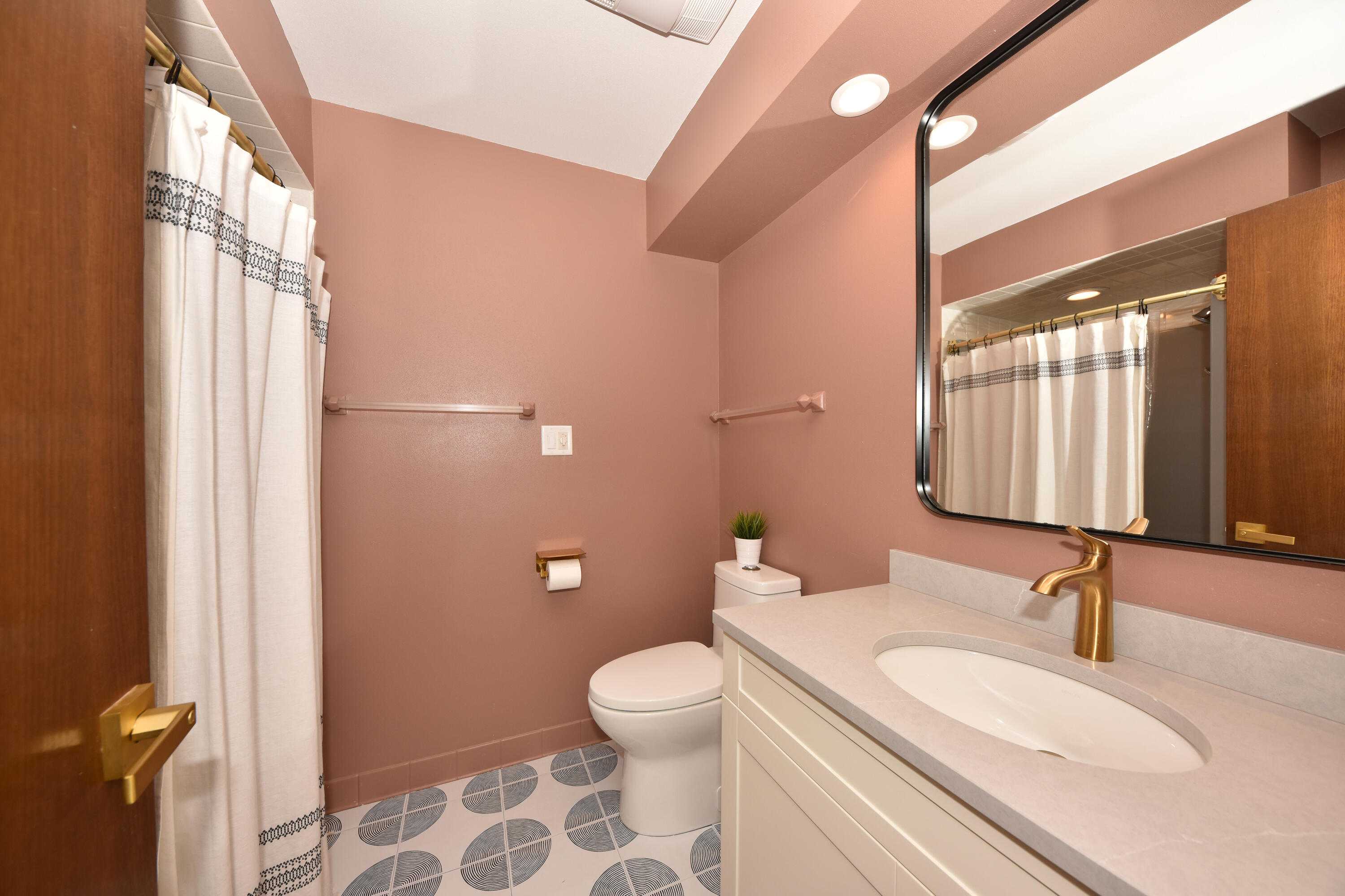 4380 County Rd Y Saukville, WI 53080 - Photo 15 of 38 EUP_7959