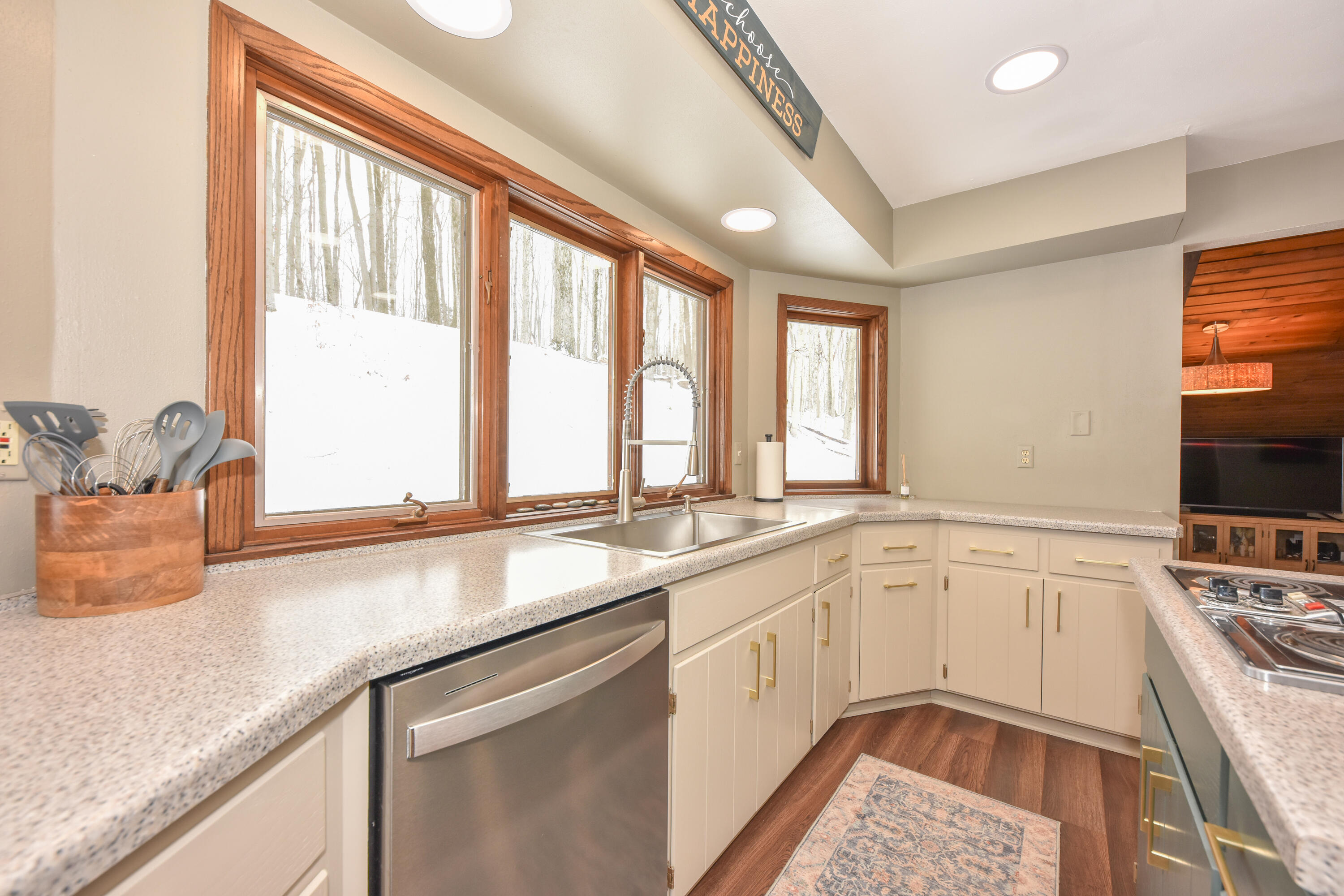 4380 County Rd Y Saukville, WI 53080 - Photo 20 of 38 EUP_7970-2