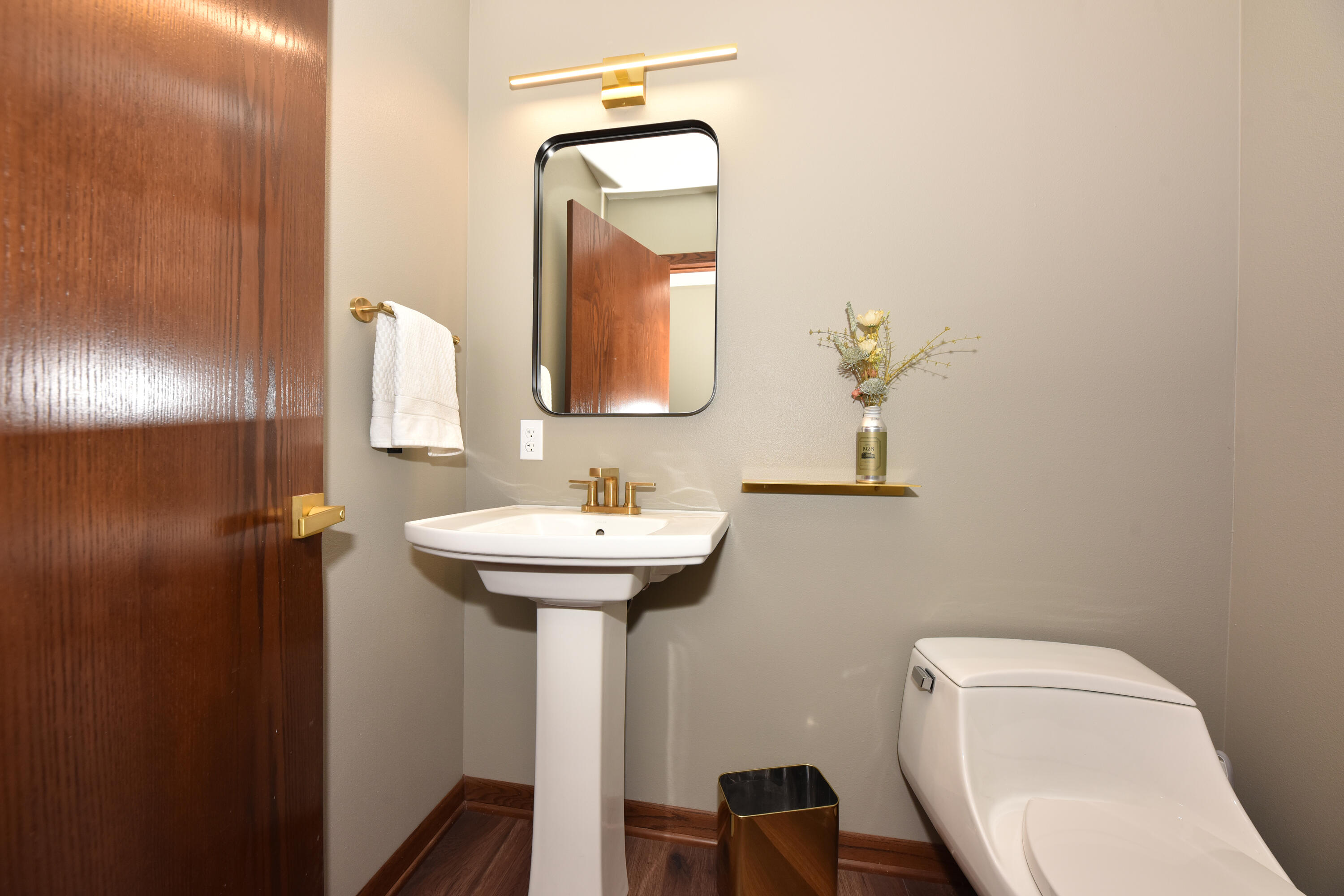 4380 County Rd Y Saukville, WI 53080 - Photo 25 of 38 EUP_7978