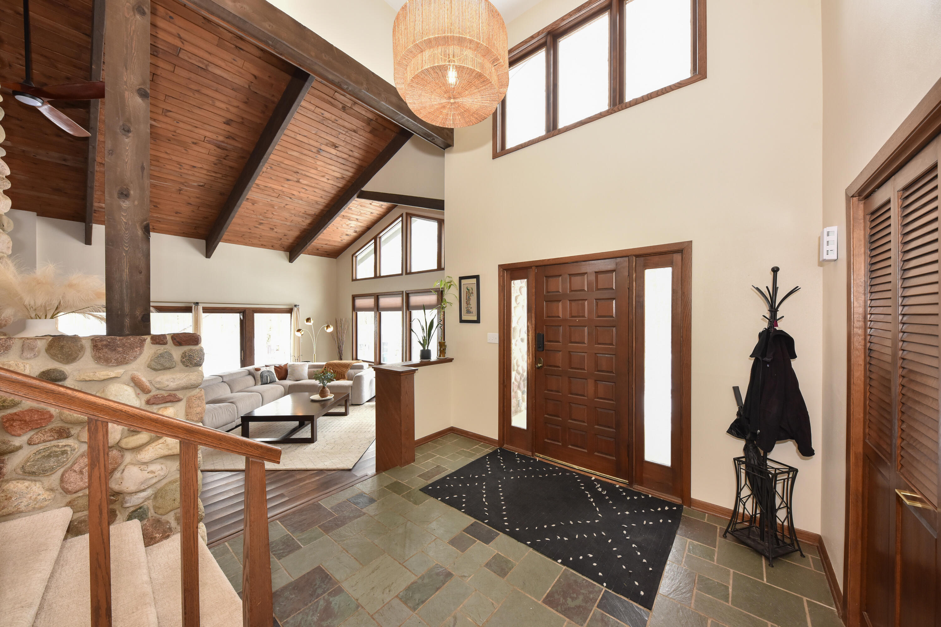 4380 County Rd Y Saukville, WI 53080 - Photo 3 of 38 EUP_7938-2