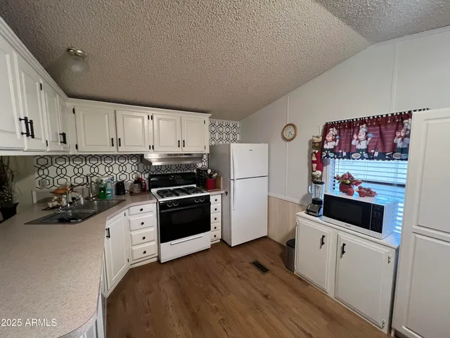 $39,900 | 2481 West Broadway Avenue, Unit 98, Apache Junction, AZ 85120