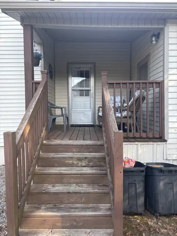 a view of entryway and hall