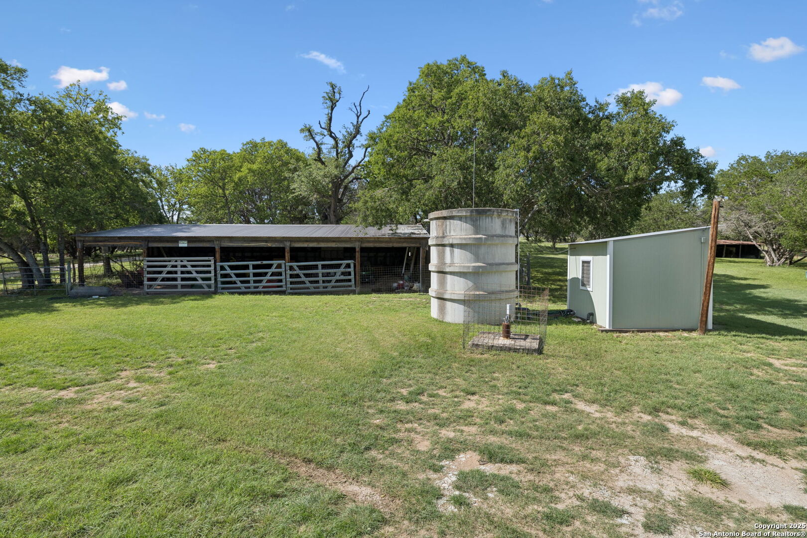 1078 Fm 480 Center Point Center Point, TX 78010 - Photo 29 of 38