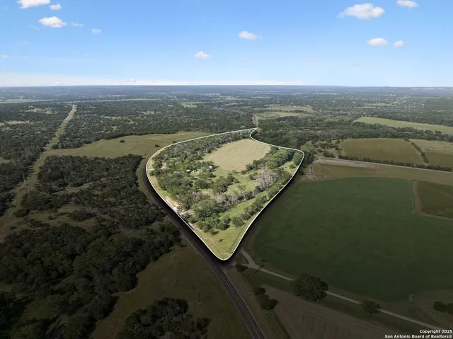 $1,395,000 | 1078 Fm 480 Center Point, Center Point, TX 78010