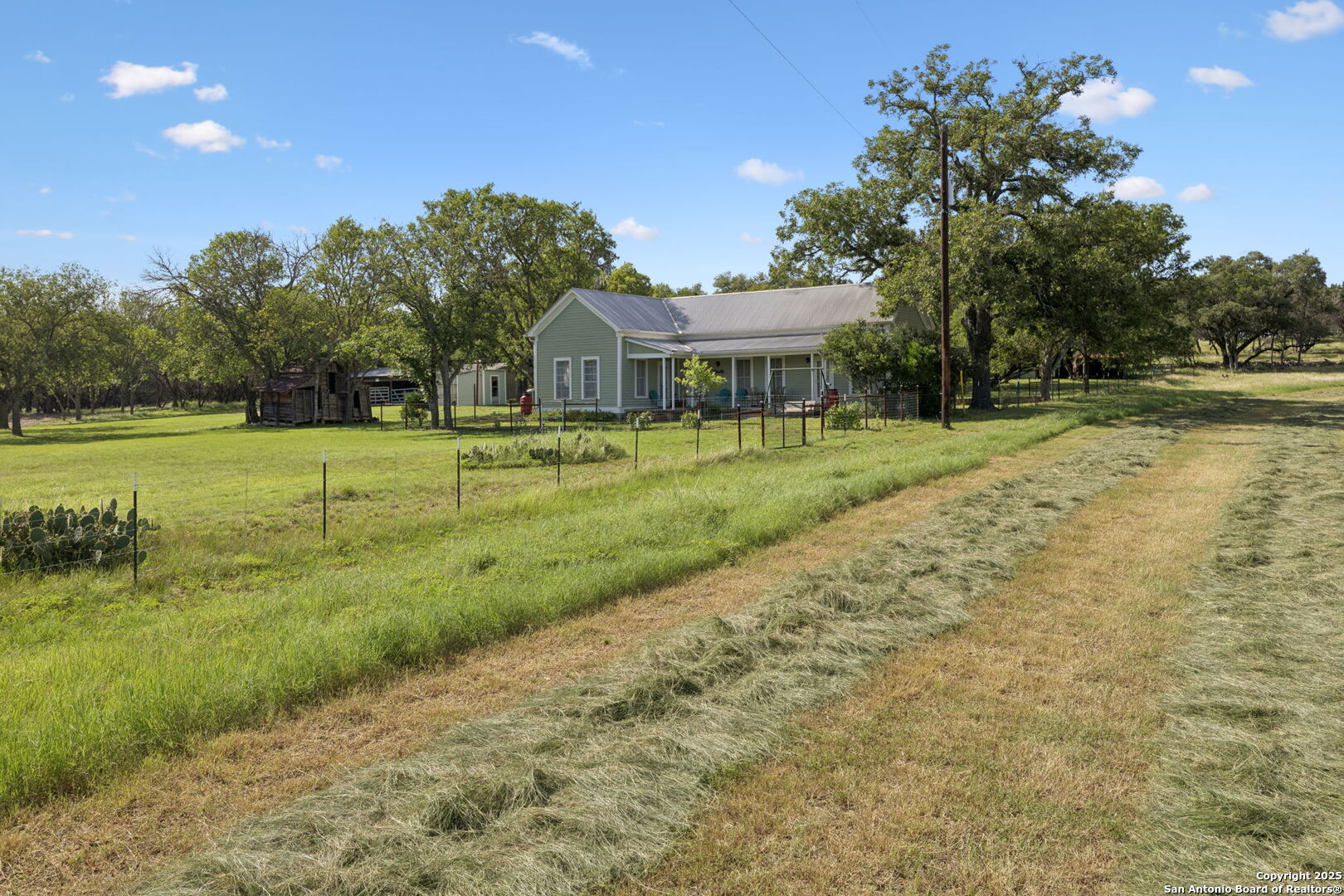 1078 Fm 480 Center Point Center Point, TX 78010 - Photo 5 of 38