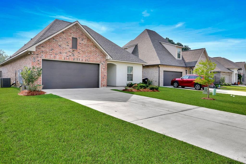 772 Jackson Court Madisonville, LA 70447 - Photo 2 of 25