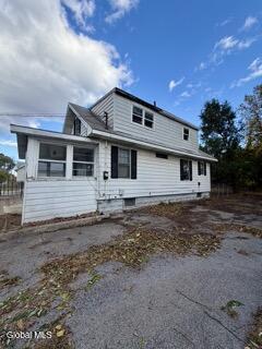 5 Lockrow Boulevard Colonie, NY 12205 - Photo 3 of 18 IMG_5267 Small