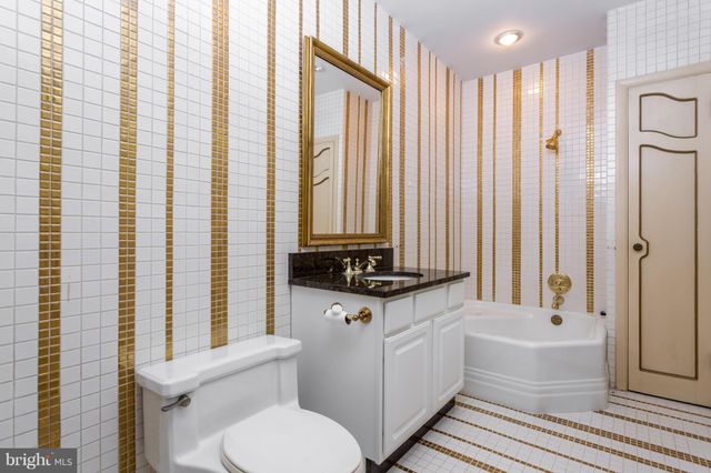 $1,000,000 | 2022 Yorktown Road Northwest, Washington, DC 20012