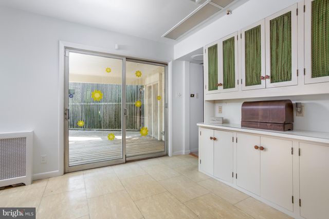 $1,000,000 | 2022 Yorktown Road Northwest, Washington, DC 20012